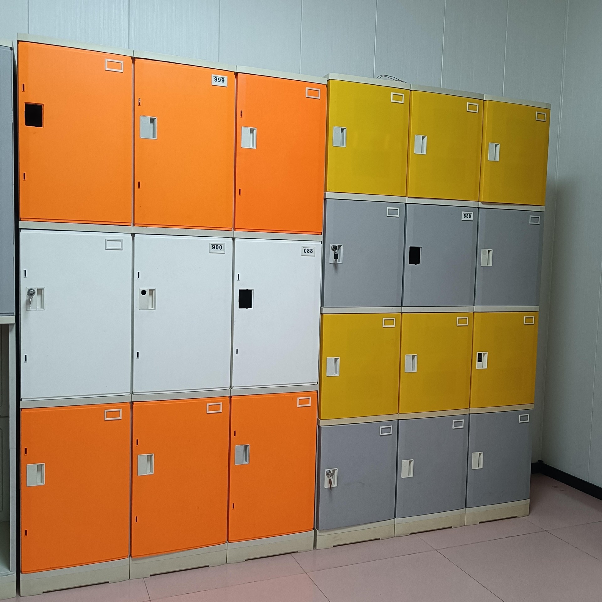 Attendance card lock locker ID card lock IC card lock wholesale supply locker storage cabinet environmental protection