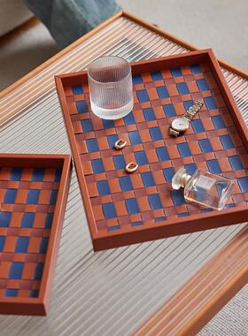 棋盘格编织皮革托盘轻奢高级感香薰蜡烛首饰收纳盘玄关高档摆件