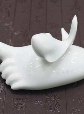 陶瓷创意家居摆件富足有余青瓷富足有鱼书柜电视柜富足有余摆件