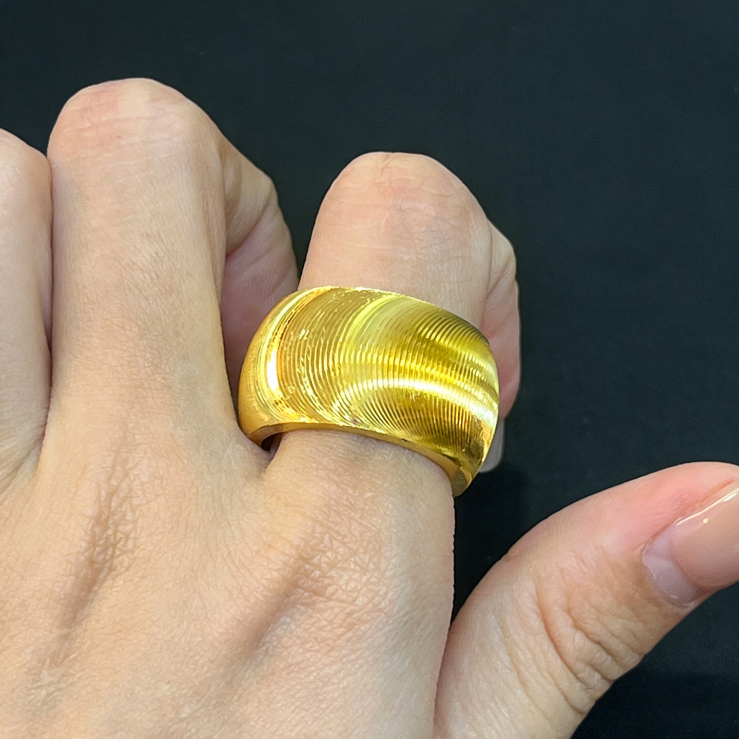 Cat eye effect gold ring glossy 999 pure gold