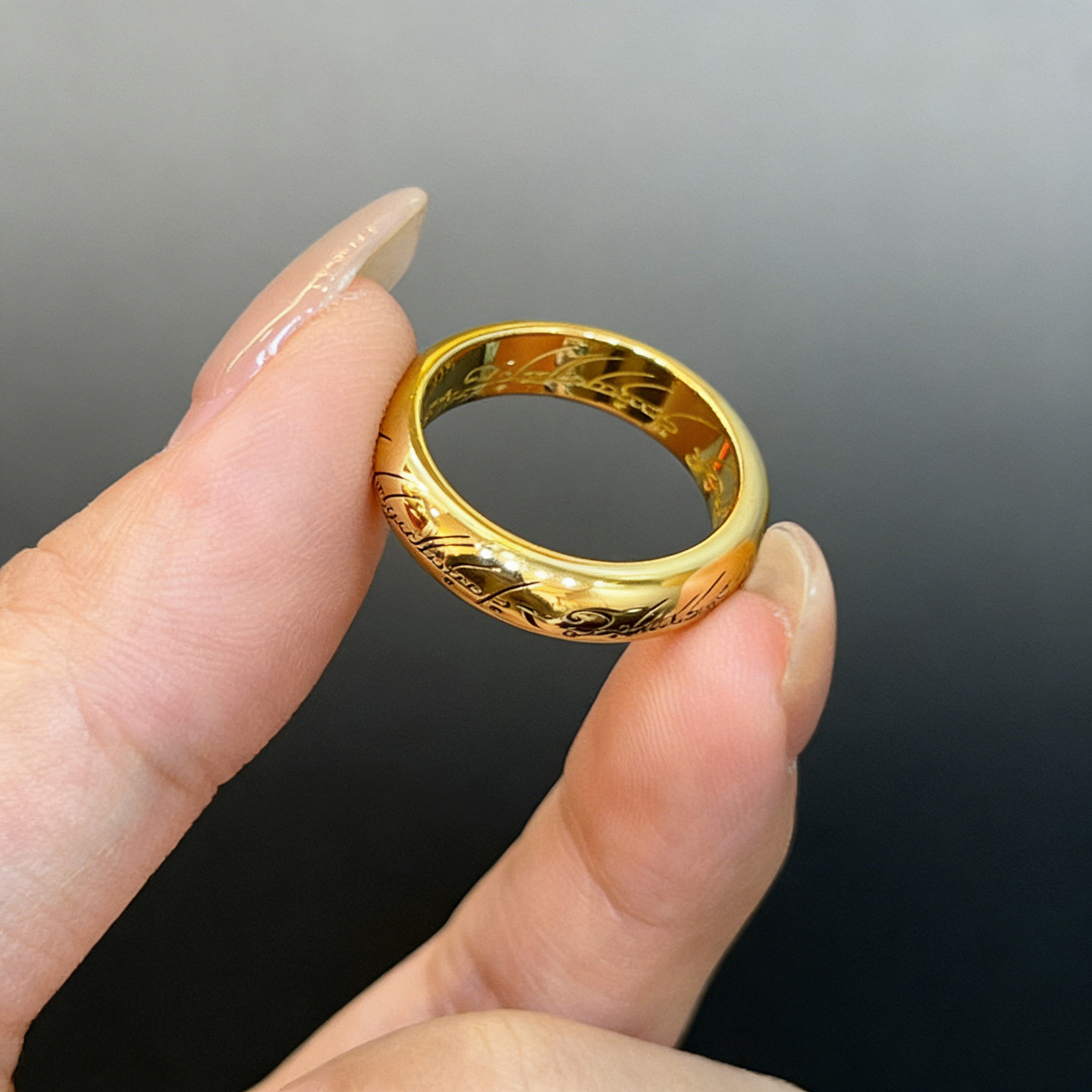 Ancient gold ring glossy solid electric black musical note