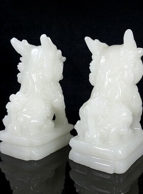 天然玉石麒麟摆件纯手工雕刻玉石麒麟招财镇宅客厅电视柜酒柜装饰