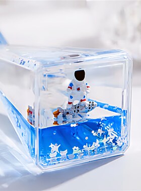 沙漏宇航员流体电脑桌摆件高级感小众流沙瓶油滴装饰品创意办公桌