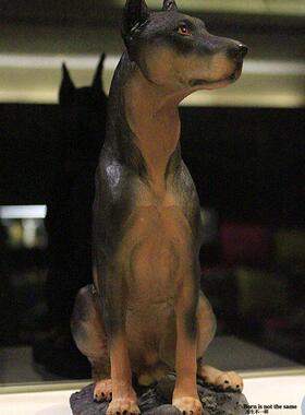 仿真动物设计杜宾猎犬带底座装饰品工艺品杜宾犬摆件直销软装配饰
