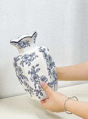 甄选青花瓷陶瓷花摆件客厅插鲜花水培轻奢感复古新中式艺术花器