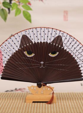 甄选烤漆柄手绘猫扇日本女生竹叠折扇卡通龙猫扇真丝创意日式工艺