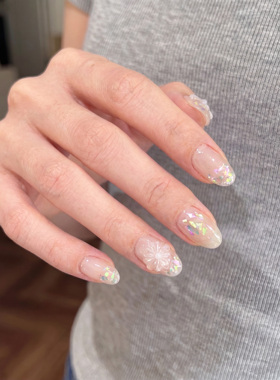 逸指尖春夏清透立体花朵甲