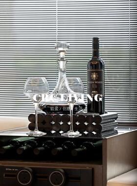 样板房水吧台厨房中岛台卧室飘窗托盘酒器组合摆件酒窖软装陈设品