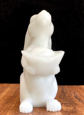 天然汗白玉兔子摆件原石玉雕生肖小白兔家居酒柜电视柜祝福装饰品