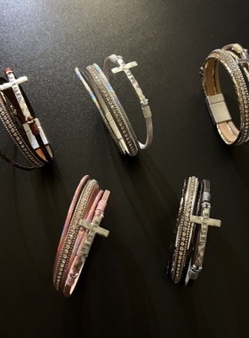 晓川star Vintage古著 Leather cross 十字架手链手环磁吸