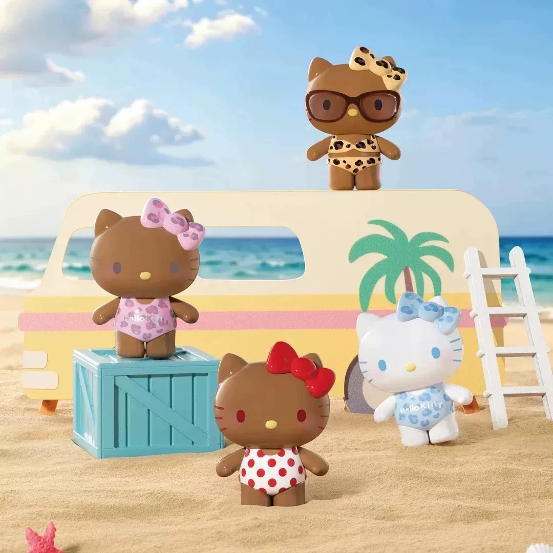 TOPTOY黑皮HelloKitty泳衣派对盲袋彩虹糖二代萌粒摆件 - 图0