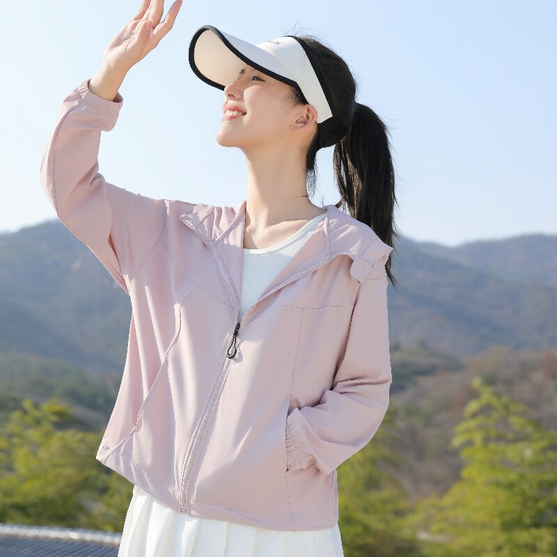 夏季休闲运动户外冰感连帽百搭时尚抽绳宽松设计女款防晒衣.. 百款实拍商品图