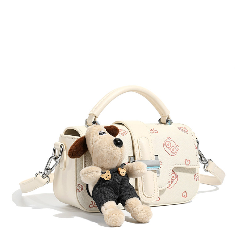 节日礼物时尚轻奢单肩斜跨包卡通小熊小方包高级感网红通勤手机包,淘宝优惠券,粉丝福利购,淘宝优惠卷