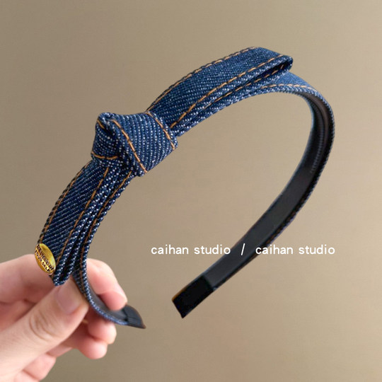 复古甜~金标牛仔蝴蝶结发箍早秋新款简约小众高级感压发旅行头箍