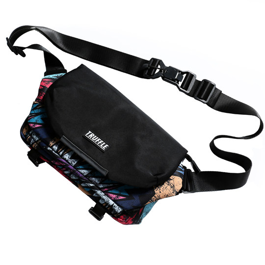 TRUFFLE涂鸦潮牌单肩斜挎包男出行轻便包休闲学生挎包女小众潮流