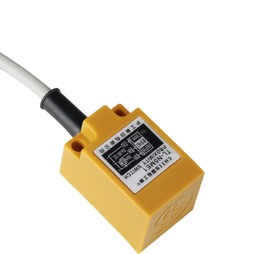 正品沪工角柱方形电感式接近开关LJG7C-5/Z2CN2直流三线传感器24V - 图3