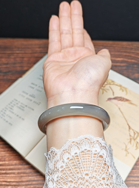 烟灰和田玉冰飘花手镯57mm保真