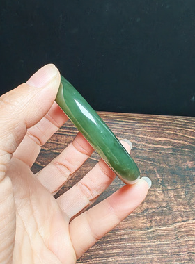 和田玉湖水绿冰飘花55手镯送证书