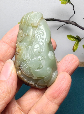 新疆和田玉籽玉原石秋梨皮仿古龙凤锦灰堆手把件油润男女龙凤呈祥