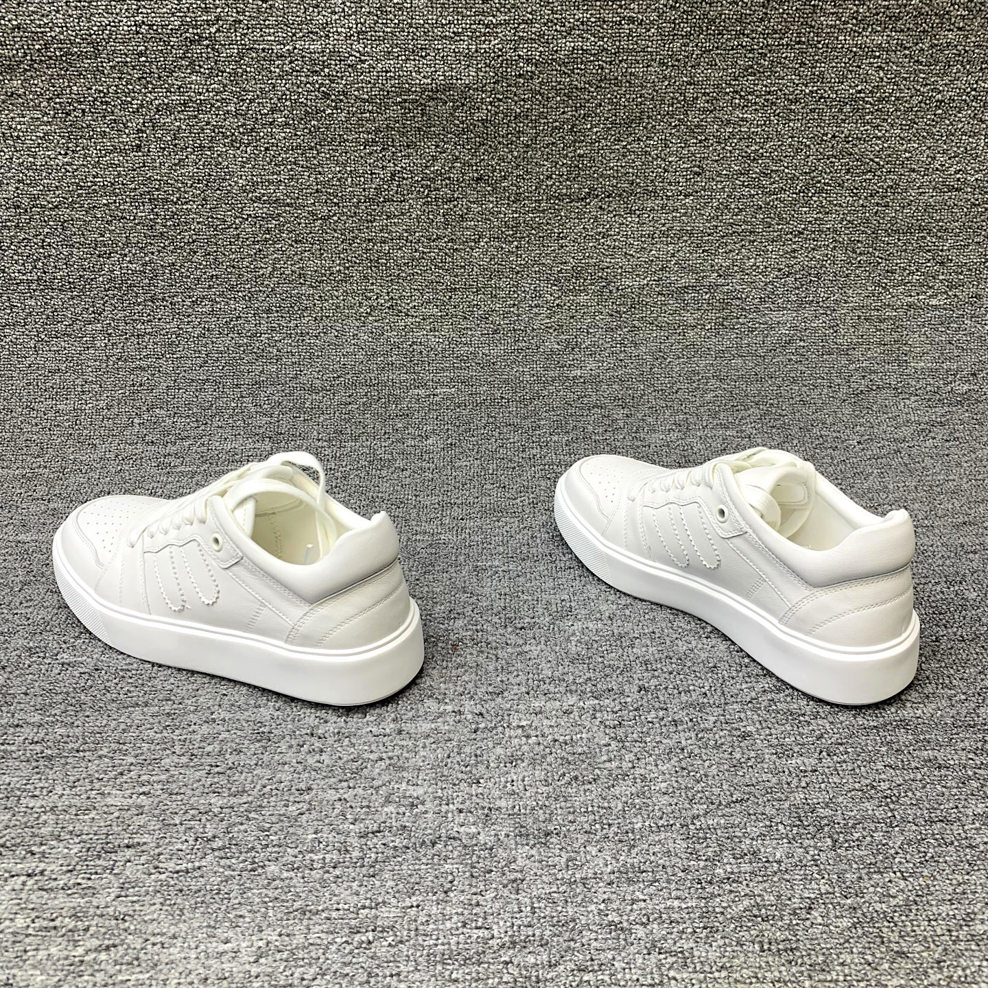 欧洲站女鞋2026春季新款欧货真皮系带圆头网孔时尚休闲板鞋小白鞋,淘宝优惠券,粉丝福利购,淘宝优惠卷