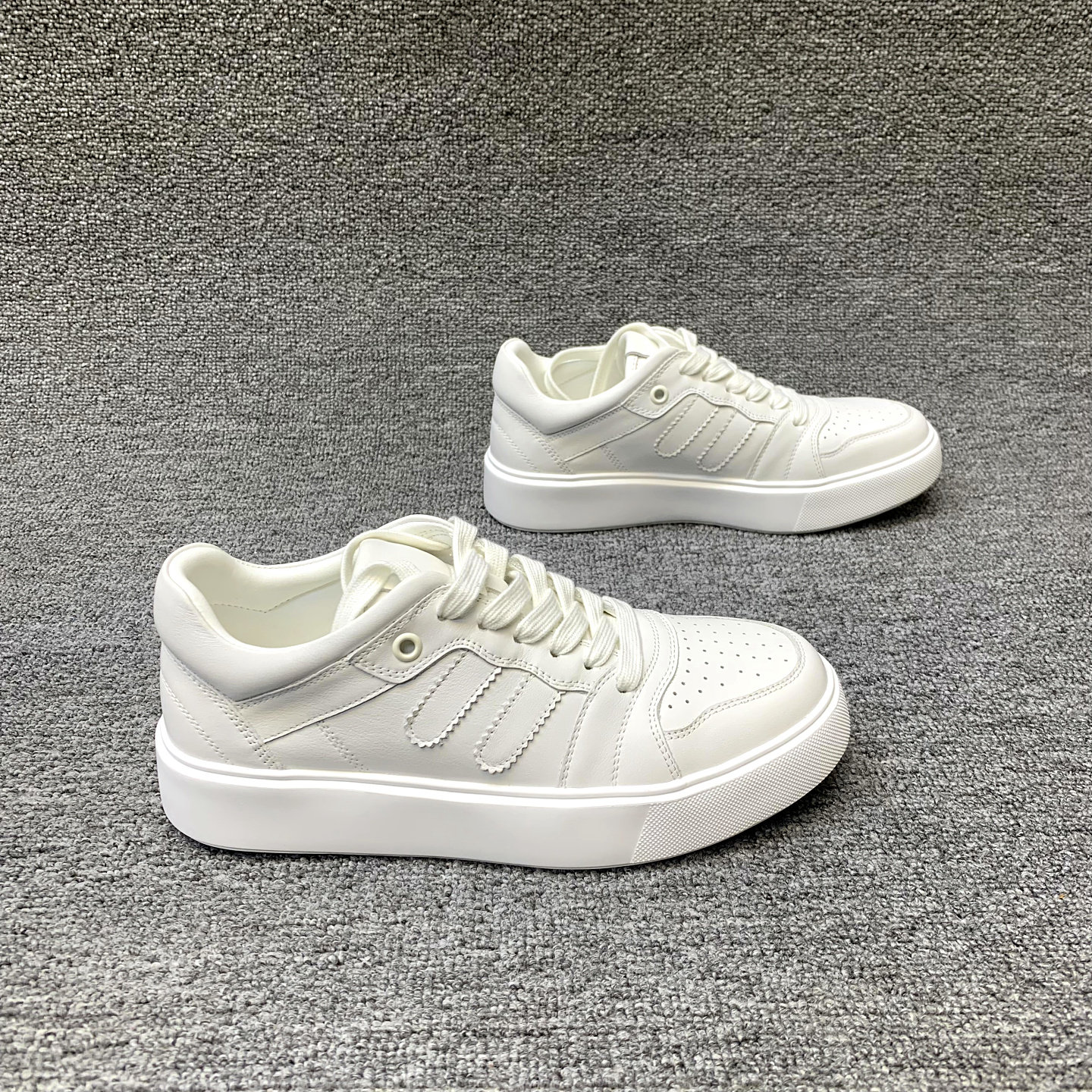 欧洲站女鞋2026春季新款欧货真皮系带圆头网孔时尚休闲板鞋小白鞋,淘宝优惠券,粉丝福利购,淘宝优惠卷