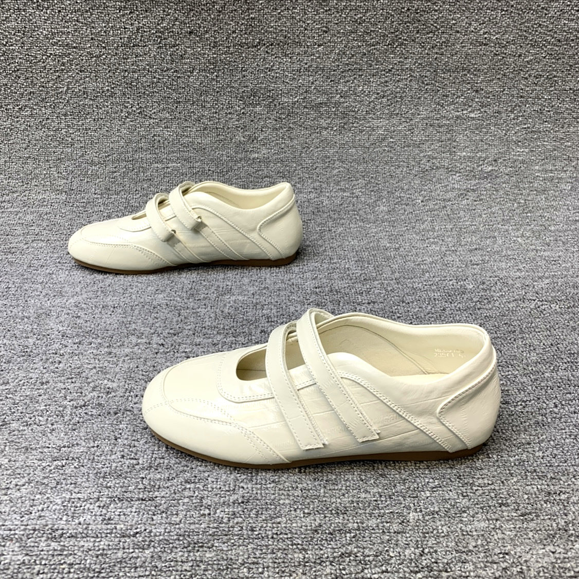 欧洲站女鞋2026春季新款欧货真皮磨砂皮平底浅口玛丽珍鞋单鞋女潮,淘宝优惠券,粉丝福利购,淘宝优惠卷