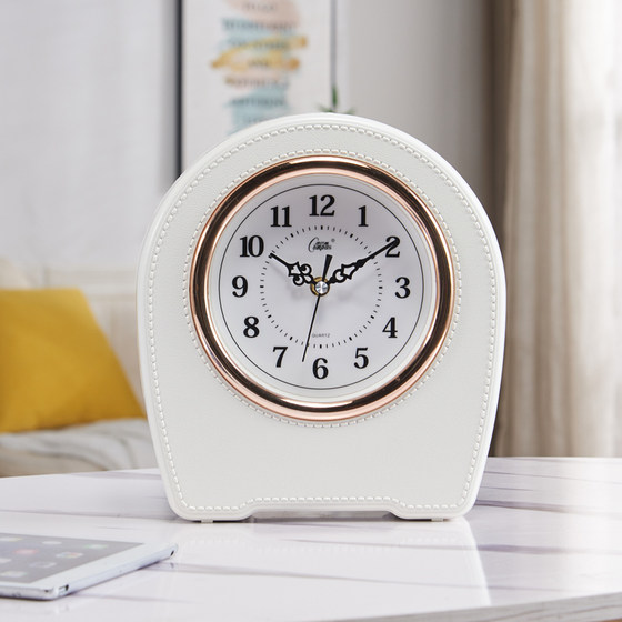 Combas silent desk clock