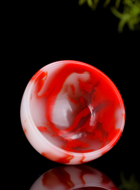 新疆和田玉彩玉酒杯茶具摆件