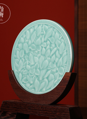 尚唐青瓷赏盘满工刻绘玉兰花
