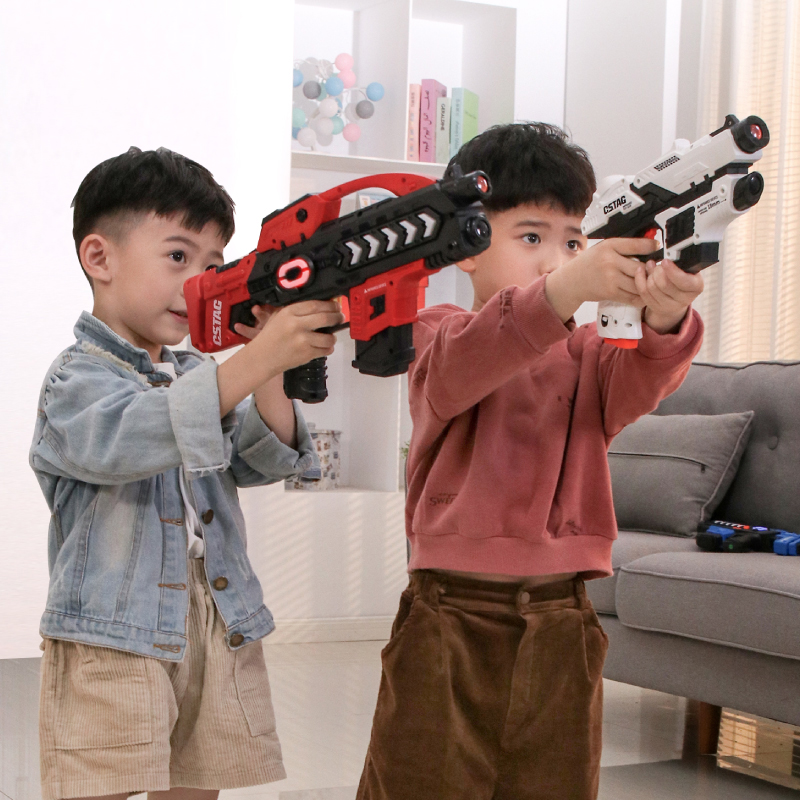 投影对战枪玩具枪男孩儿童激光枪镭射红外线感应打蜘蛛星战飞碟鸭 - 图1