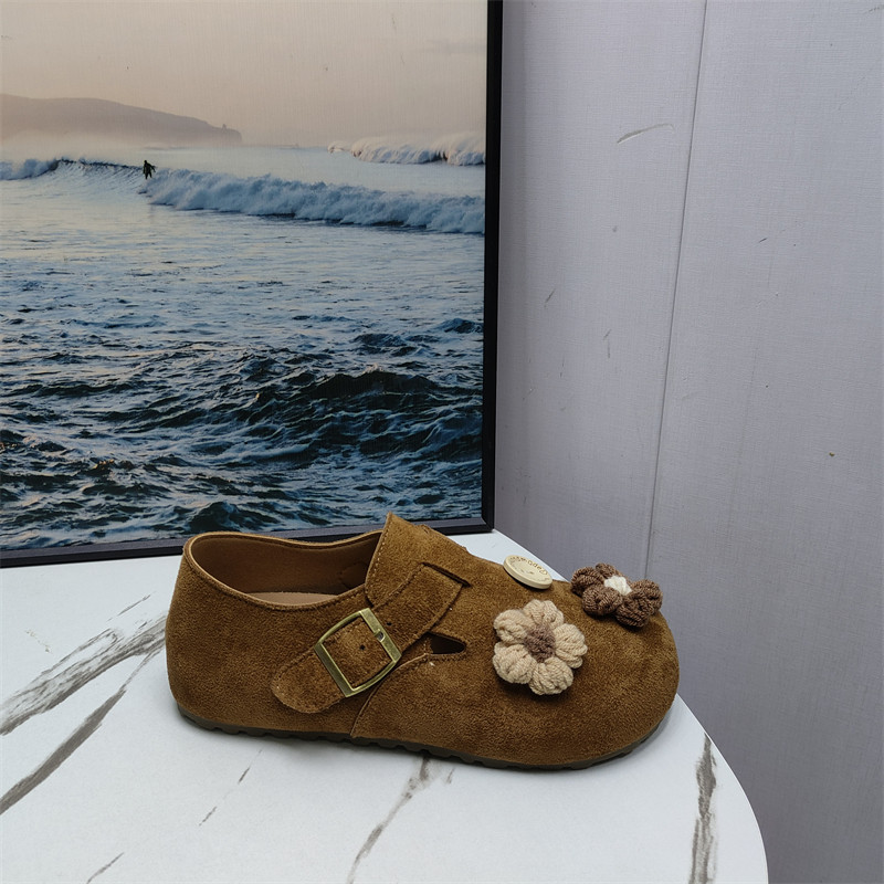 2026年春季款可爱风花朵装饰勃肯鞋软底女圆头搭扣单鞋休闲平底鞋,淘宝优惠券,粉丝福利购,淘宝优惠卷
