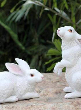 户外花园林玻璃钢动物雕塑仿真小白兔子摆件幼儿园景观草坪装饰品