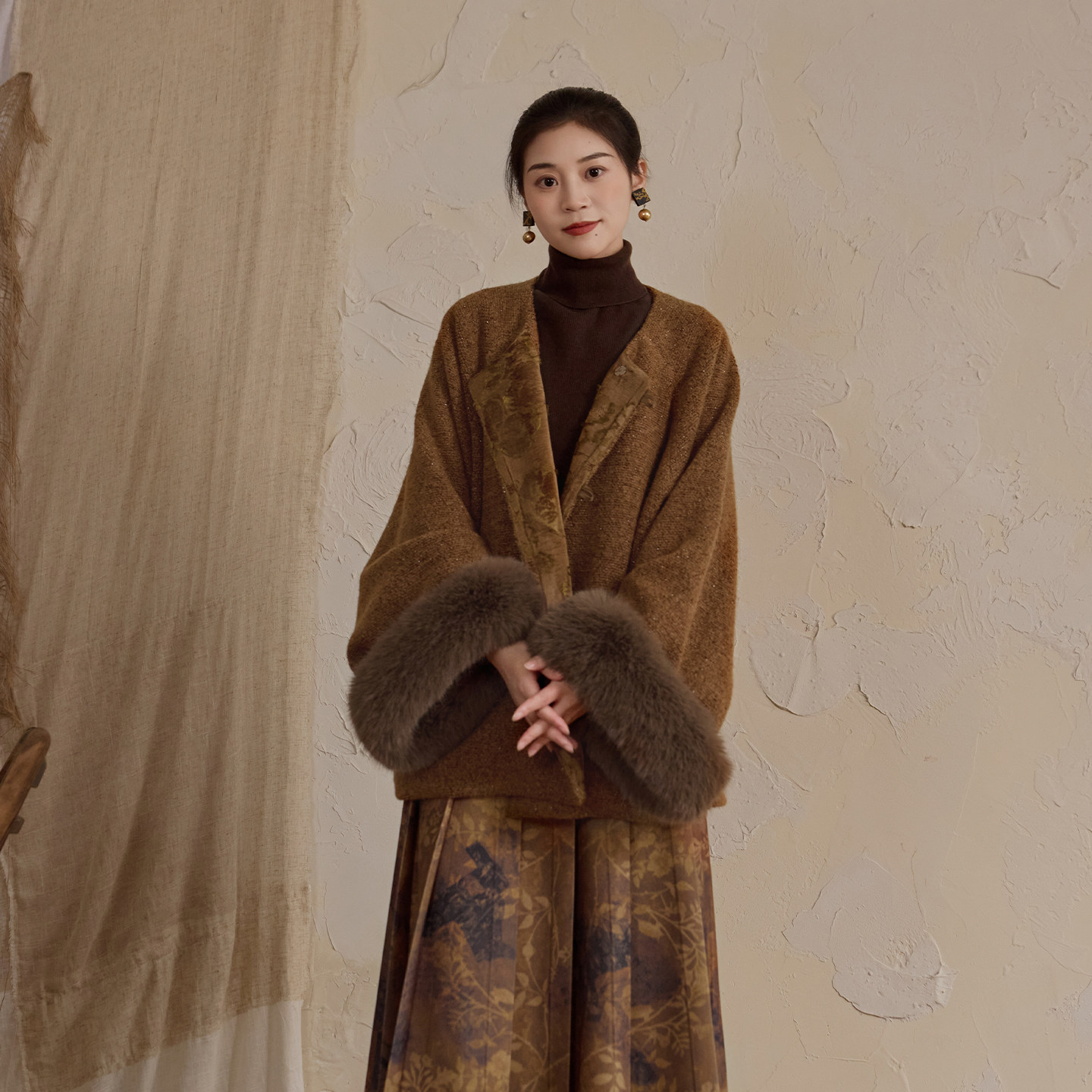 听旬浮光冬季新款汉服女原创复古保暖圆领袍新中式国风羊毛短大衣,淘宝优惠券,粉丝福利购,淘宝优惠卷