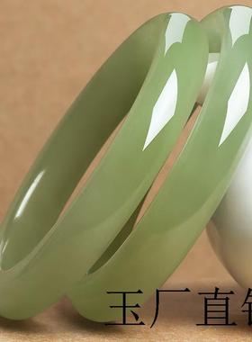 保真和田玉手镯鸭蛋青晴水细条少女泥鳅背玉镯子湖水绿青白玉证书