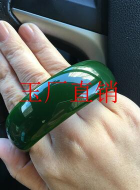 俄罗斯碧玉新坑料和田玉碧玉宽版轮胎手镯加厚菠菜绿高级感玉镯子