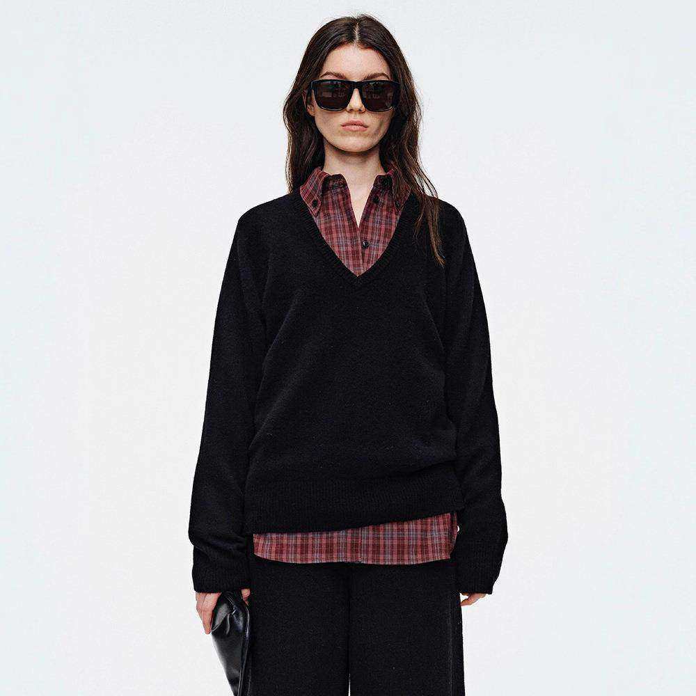 【现货】Rouje Life超细18.5澳毛复古v领百搭长袖套头针织毛衣,淘宝优惠券,粉丝福利购,淘宝优惠卷