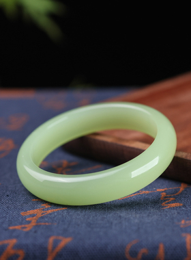 新疆和田玉手镯手饰手镯黄玉