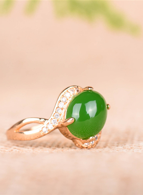 天然碧玉925银镶嵌绿宝石戒指