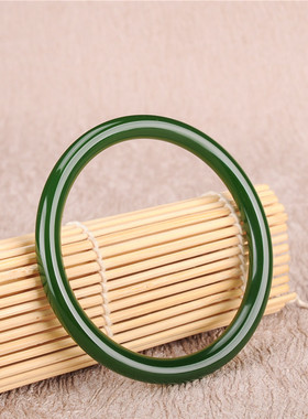 天然女款玉石百搭时尚圆条手镯