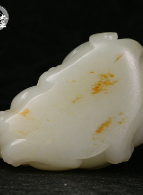 和田玉手把件貔貅籽料白玉