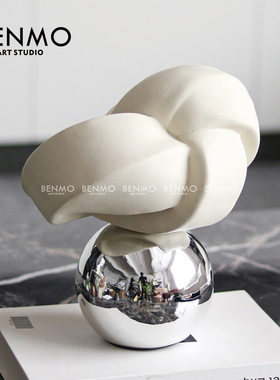 本墨 现代创意抽象扭转摆件样板间书房客厅酒店民宿艺术软装饰品