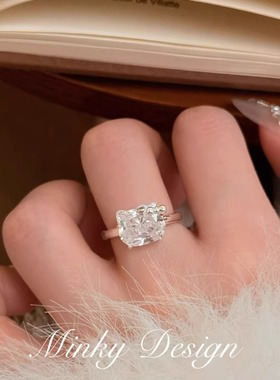 「银色kt」满钻银色kt猫咪精致戒指可调节轻奢女气质耳夹套装礼物