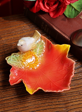 创意彩色树叶小鸟桌面陶瓷碟摆件