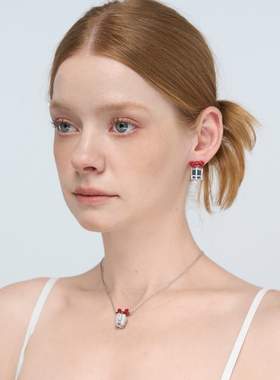 Blingkolio不另可 25新款蝴蝶结礼物盒吊坠项链M星店