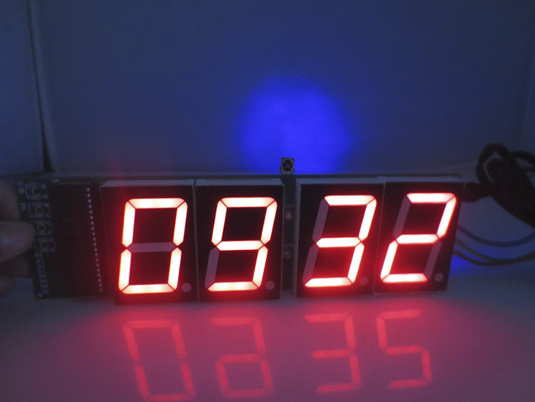 密室游戏用四位数字显示倒计时器送5V专用电源+遥控器数字计时器
