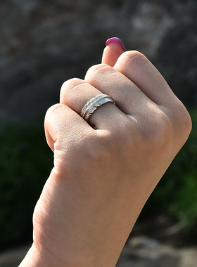 进口女款925纯银细致小羽毛戒指