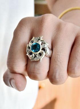 男女复古镶嵌蓝水晶小白钻飞镖造型小众宫廷戒指925纯银潮款指环