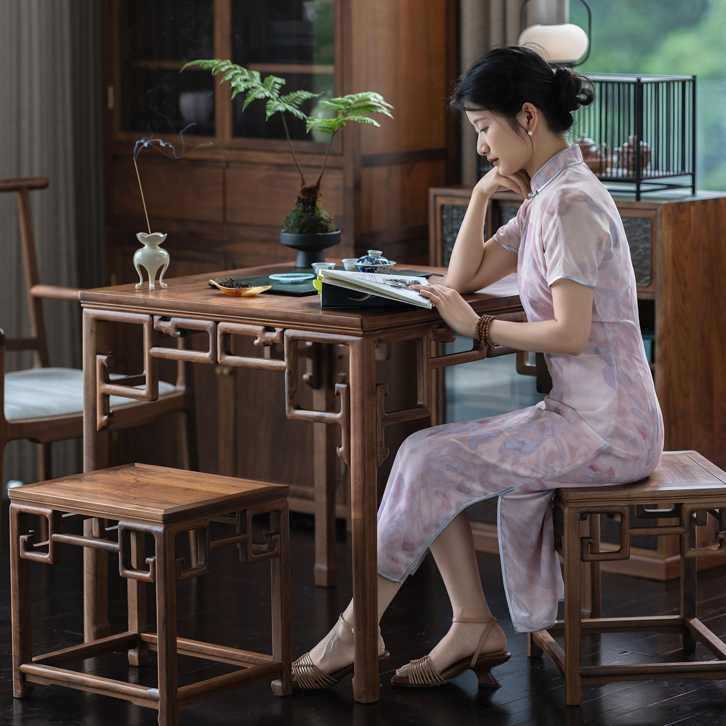 贞木器屿明清八仙桌徽派32象鼻勾八仙桌茶空间方桌黑胡桃木供桌,淘宝优惠券,粉丝福利购,淘宝优惠卷