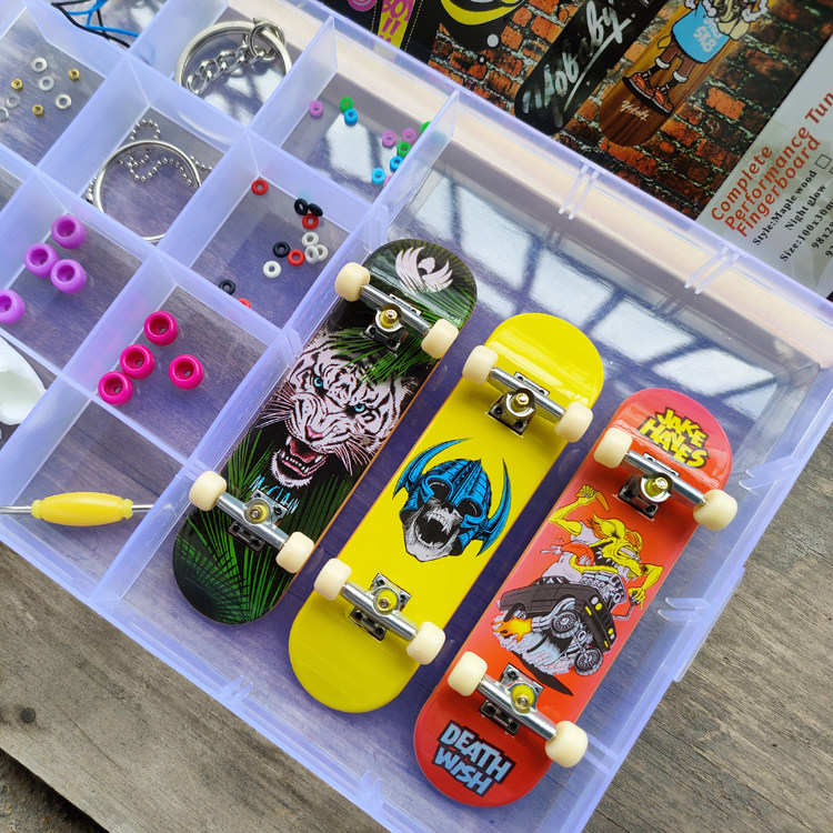 三个塑料手指滑板套装指尖四轮迷你小滑板车男女孩礼物收纳盒益智,淘宝优惠券,粉丝福利购,淘宝优惠卷