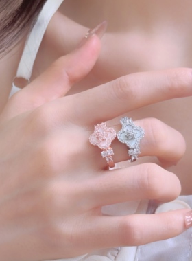 微镶流光贝母四叶花幸运草戒指精致轻奢气质设计感开口可调节指环